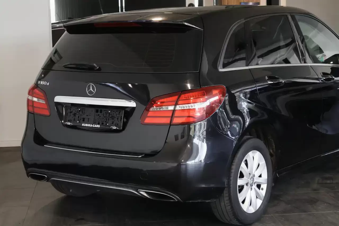 Mercedes-Benz B 180 B 180 d Navi CruiseC Camera Garantie*