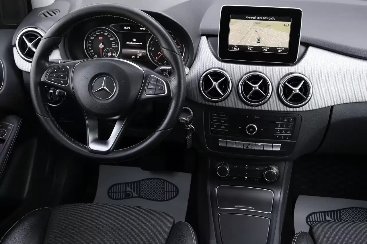 Mercedes-Benz B 180 B 180 d Navi CruiseC Camera Garantie*