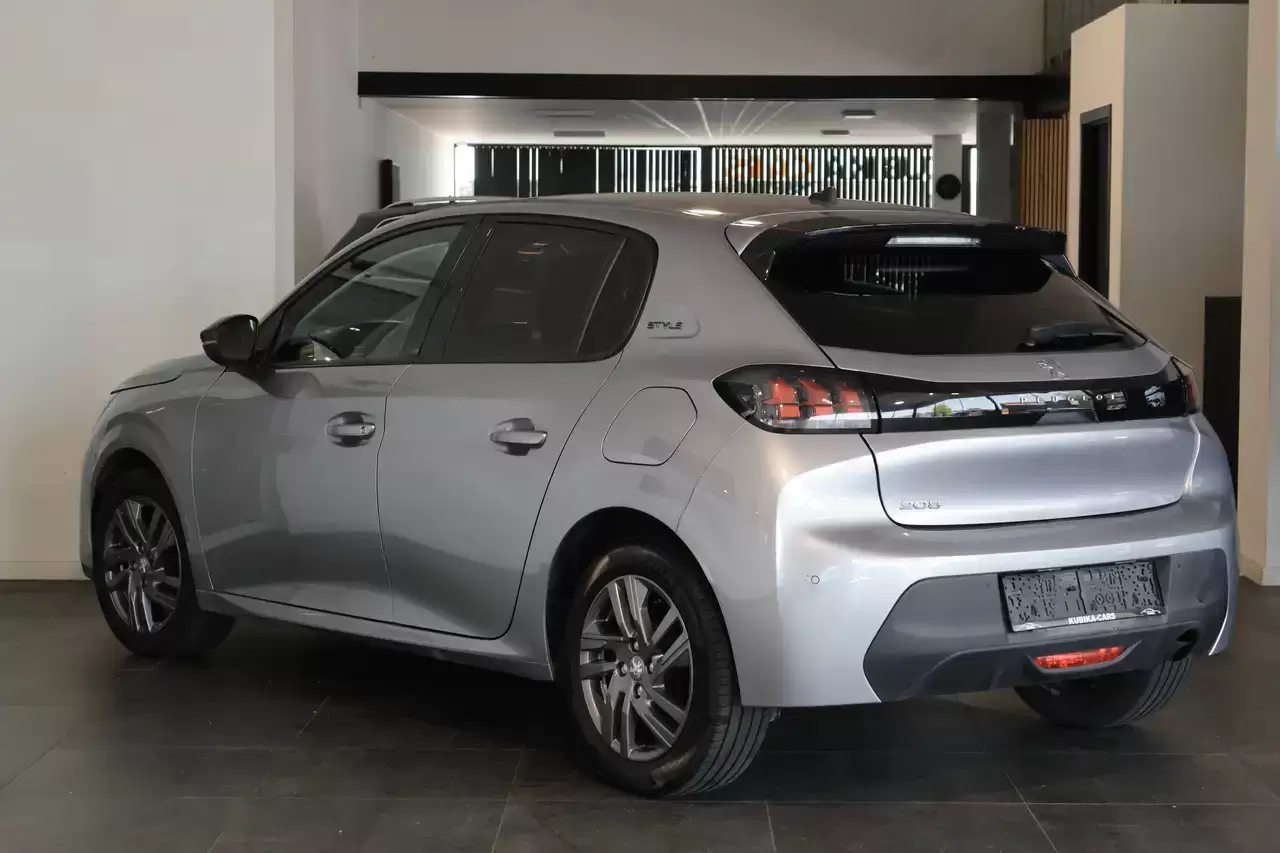 Peugeot 208 1.2i PureTech Style CruiseC LijnA Carplay Garantie*