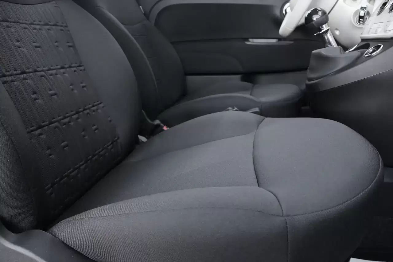Fiat 500 1.0i MHEV CruiseC Pano Navi Garantie*