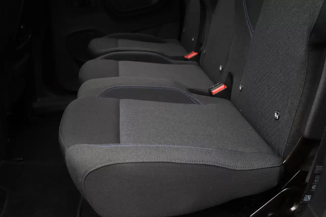 Peugeot Rifter Rifter 1.2 PureTech ParkS Navi CruiseC Garantie*
