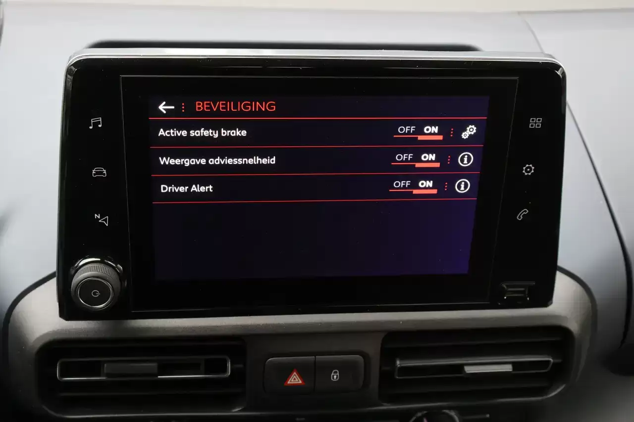 Peugeot Rifter Rifter 1.2 PureTech ParkS Navi CruiseC Garantie*