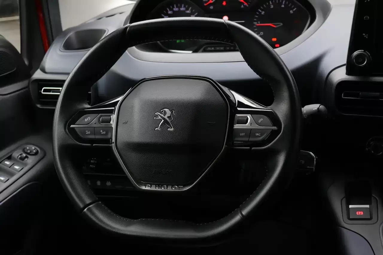 Peugeot Rifter Rifter 1.2 PureTech ParkS Navi CruiseC Garantie*