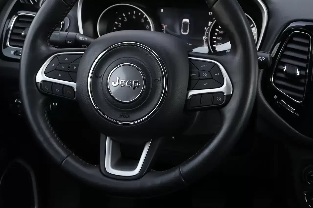Jeep Compass Compass 1.4 Turbo 4×4 Limited BEATS Garantie
