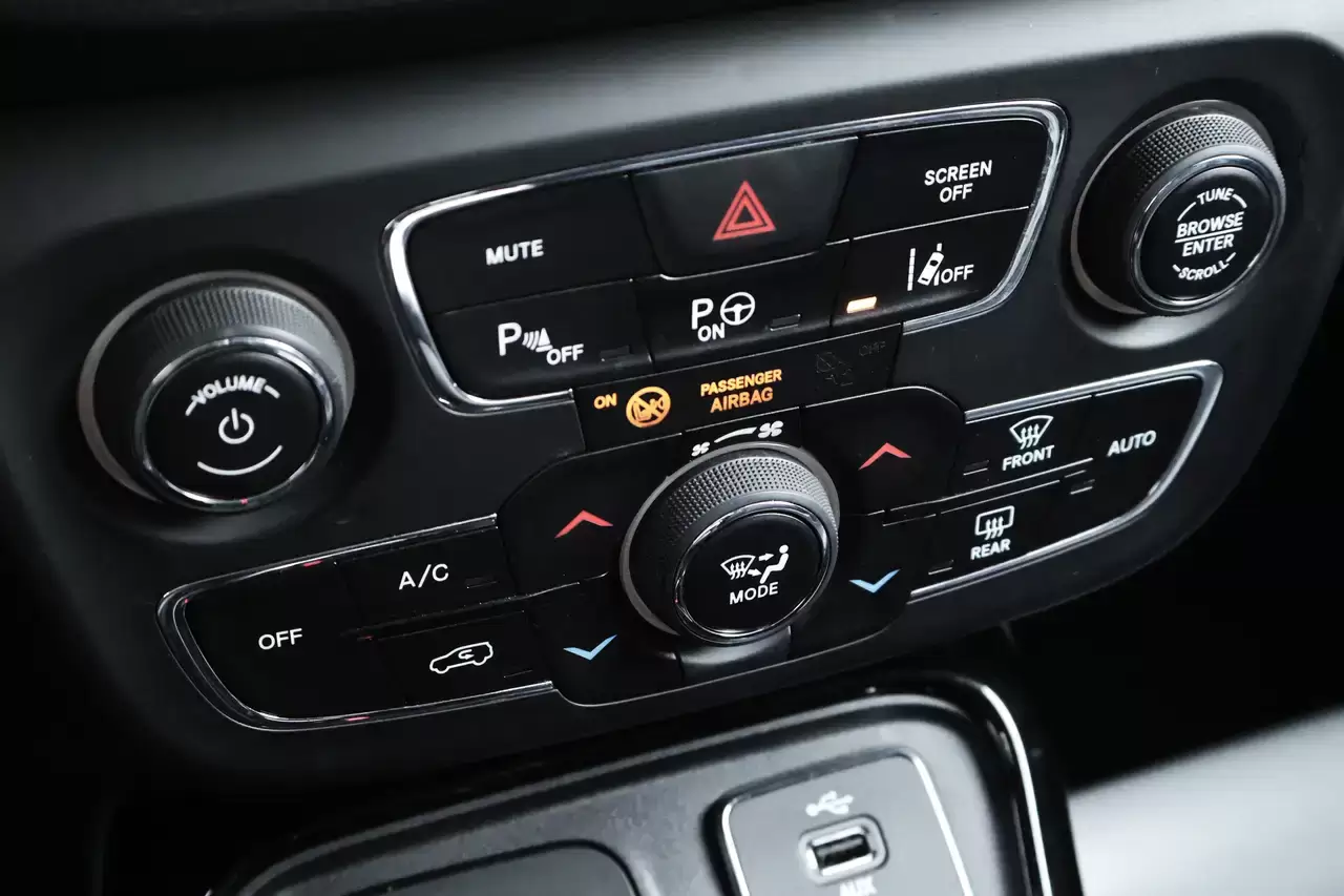 Jeep Compass Compass 1.4 Turbo 4×4 Limited BEATS Garantie