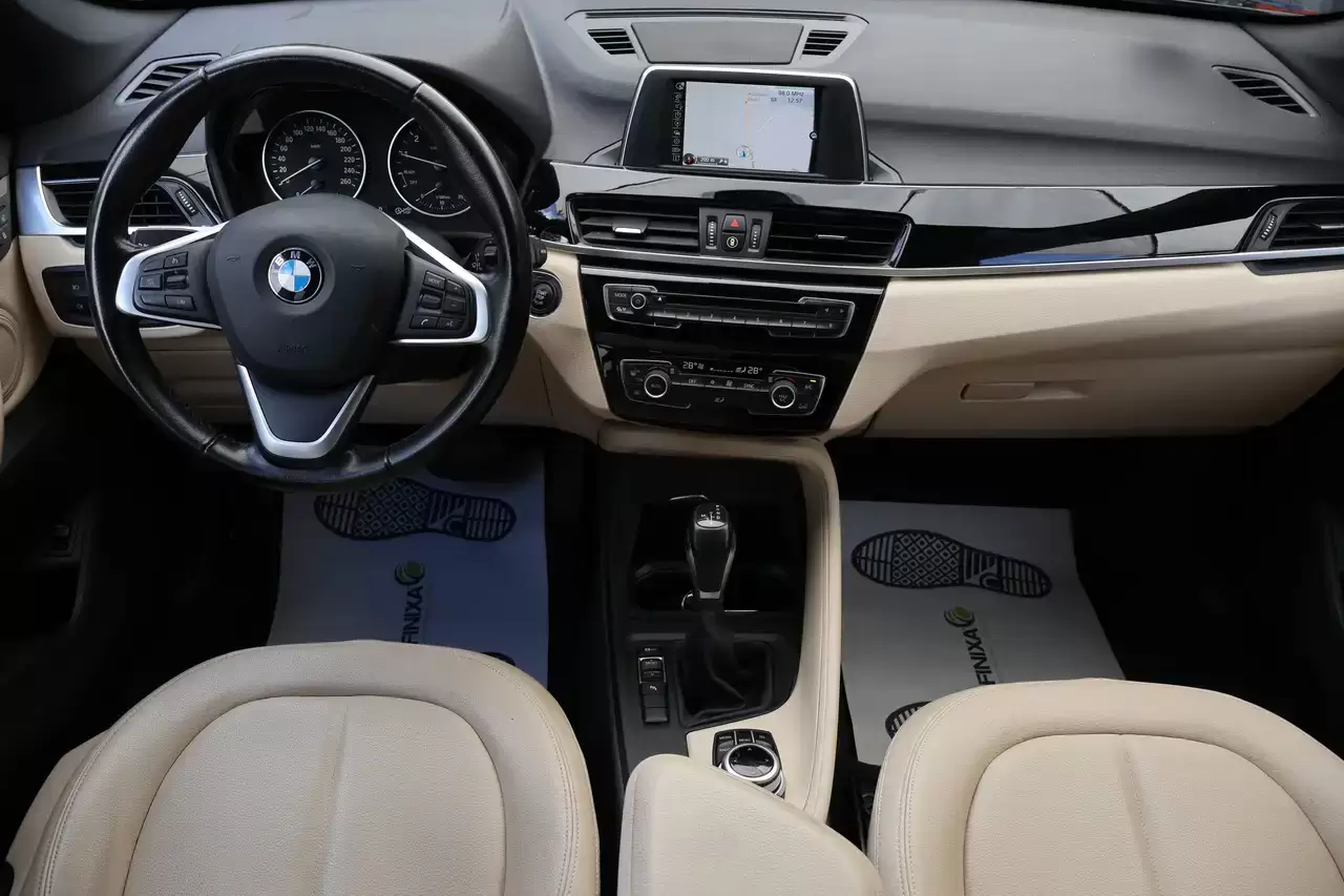 BMW X1 X1 1.5iA sDrive18 Trekhaak CruiseC Keyless Garantie*