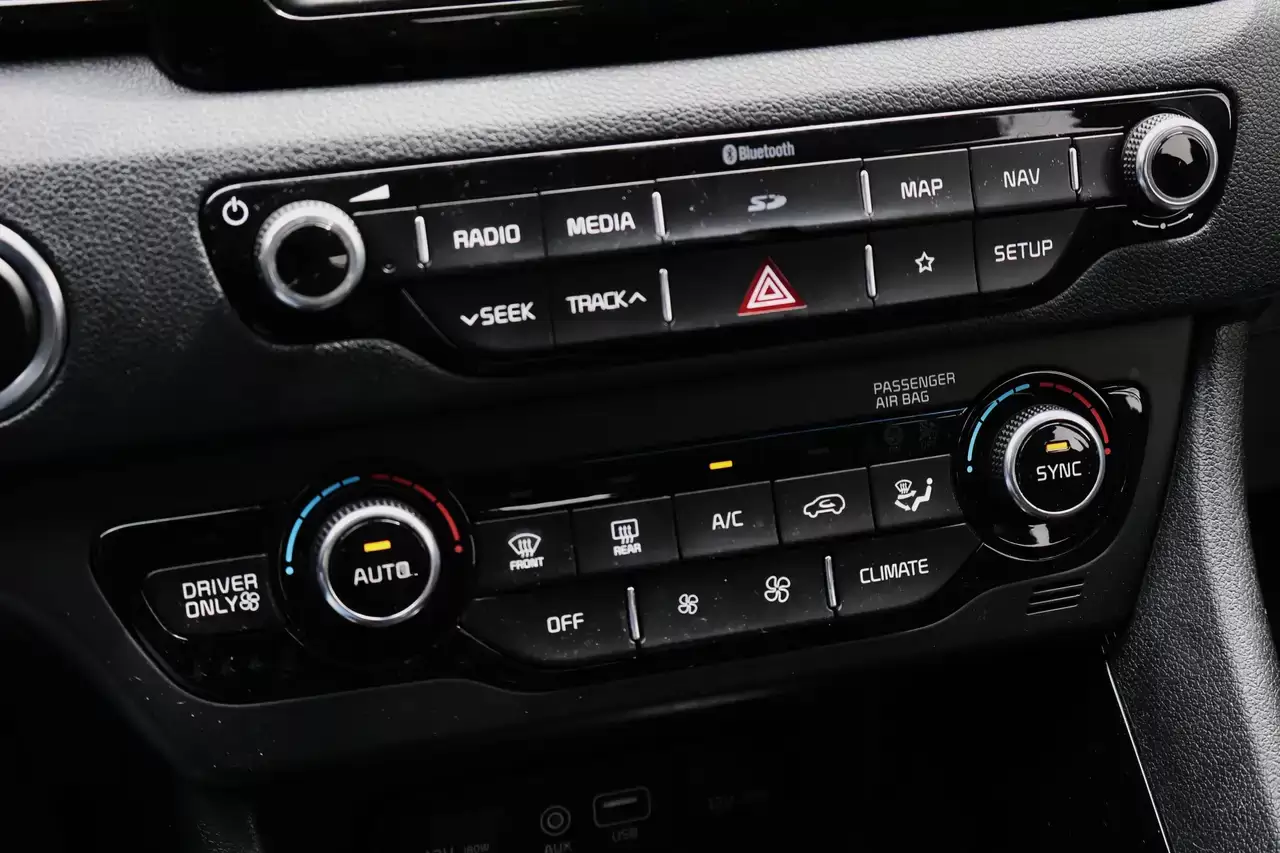 Kia Niro Niro PHEV 1.6 GDi Fusion DCT ACC Carplay Garantie*