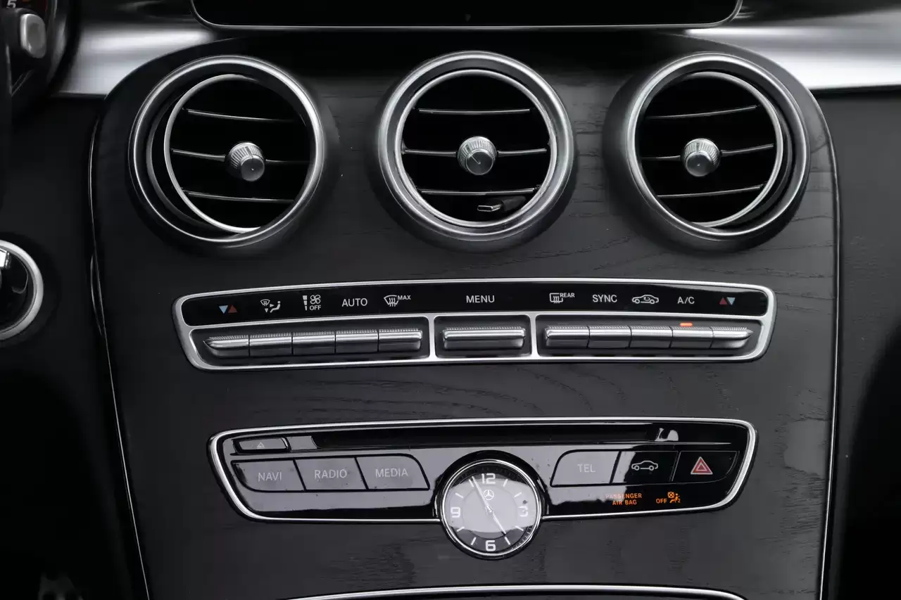 Mercedes-Benz C 300 C 300 Bluetec Hybrid Pano CruiseC ZetelV Navi
