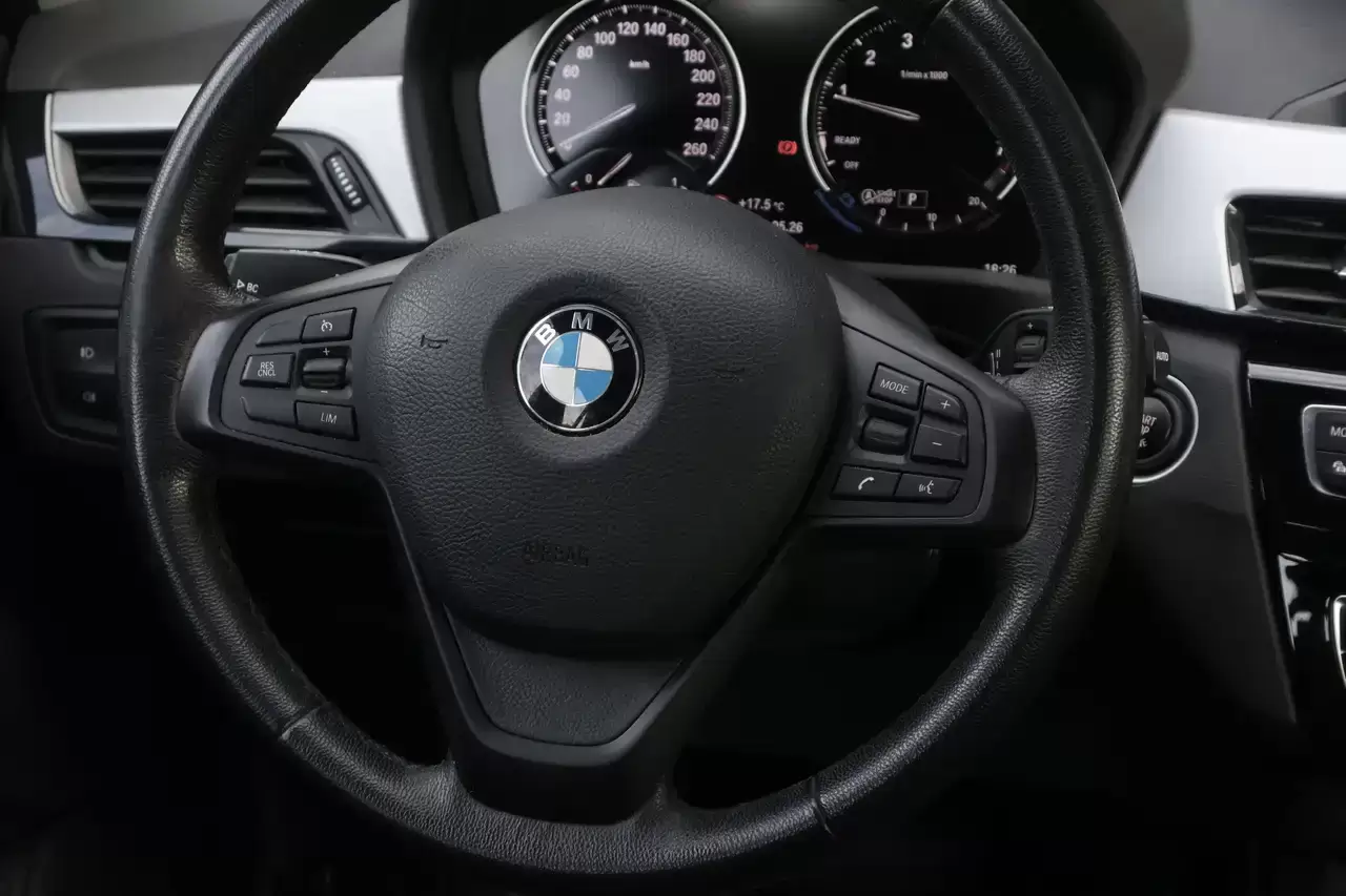 BMW X1 X1 1.5iA sDrive18 Navi Pano CruiseC SfeerV Garantie*