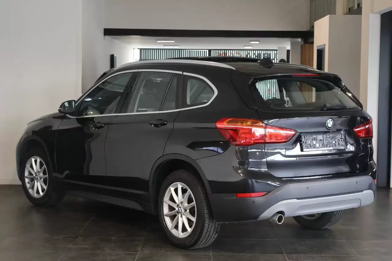 BMW X1 X1 1.5iA sDrive18 Navi Pano CruiseC SfeerV Garantie*