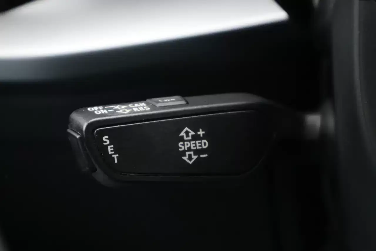 Audi A3 A3 Sportback 30 TFSI Keyless Navi Garantie *
