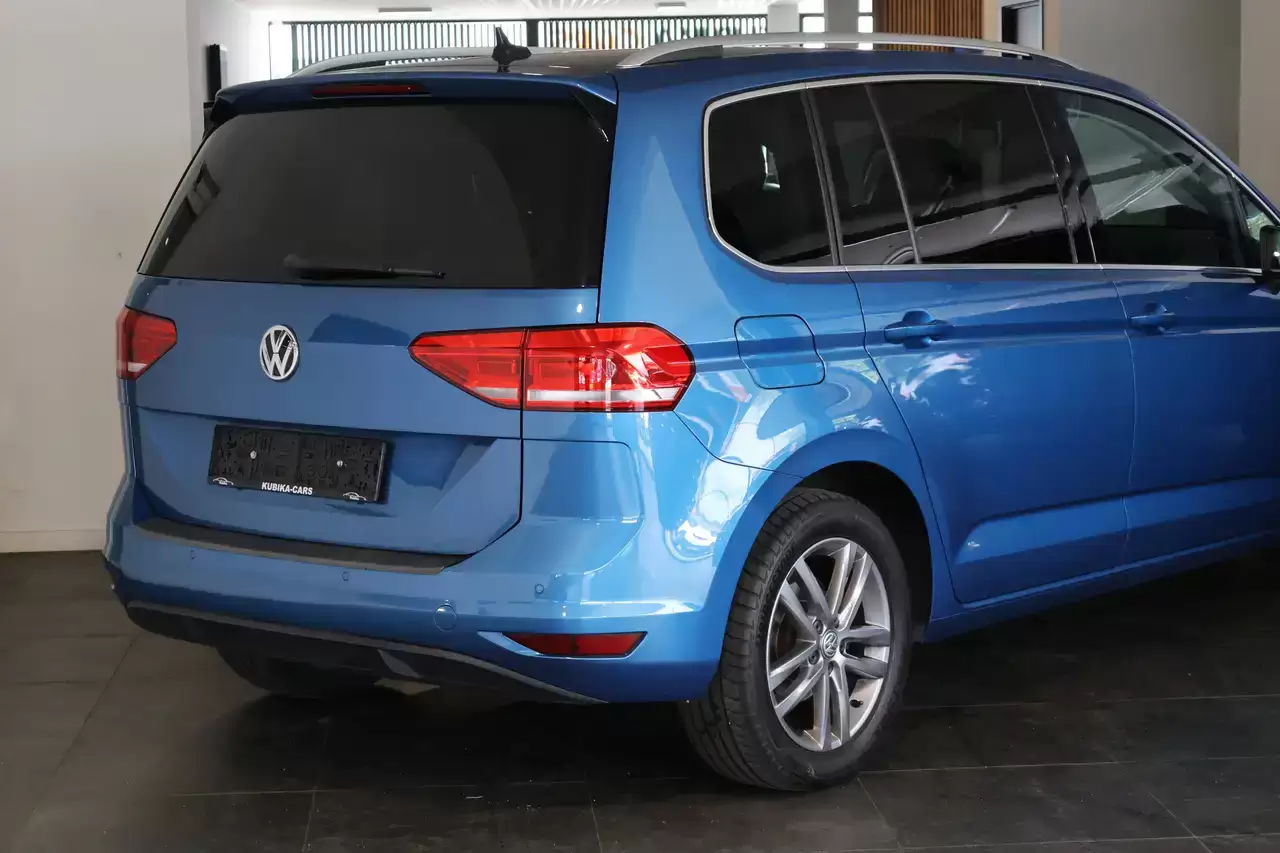 Volkswagen Touran Touran 1.5 TSI ACT Highline OPF DSG ACC TrekH LEDER Garantie*