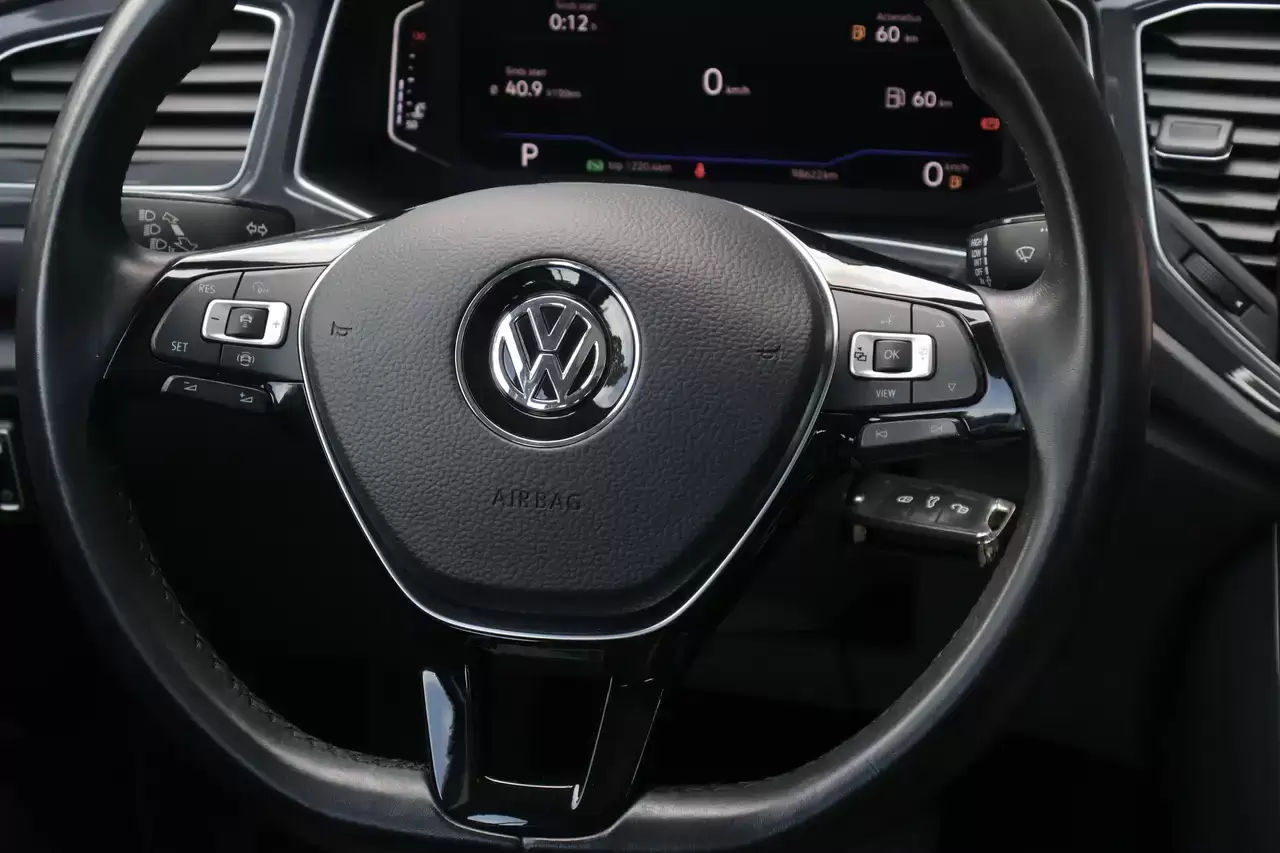 Volkswagen T-Roc T-Roc 1.5 TSI ACC Pano Leder Trekhaak Camera Garantie*