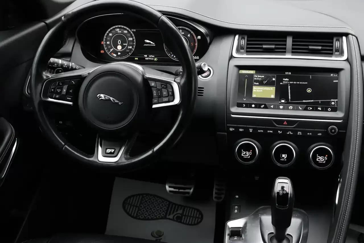 Jaguar E-Pace E-Pace 2.0 D AWD R-Dynamic BTW* Pano ACC Navi 12M*