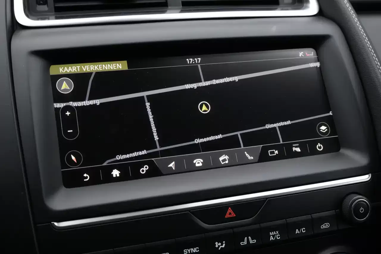 Jaguar E-Pace E-Pace 2.0 D AWD R-Dynamic BTW* Pano ACC Navi 12M*