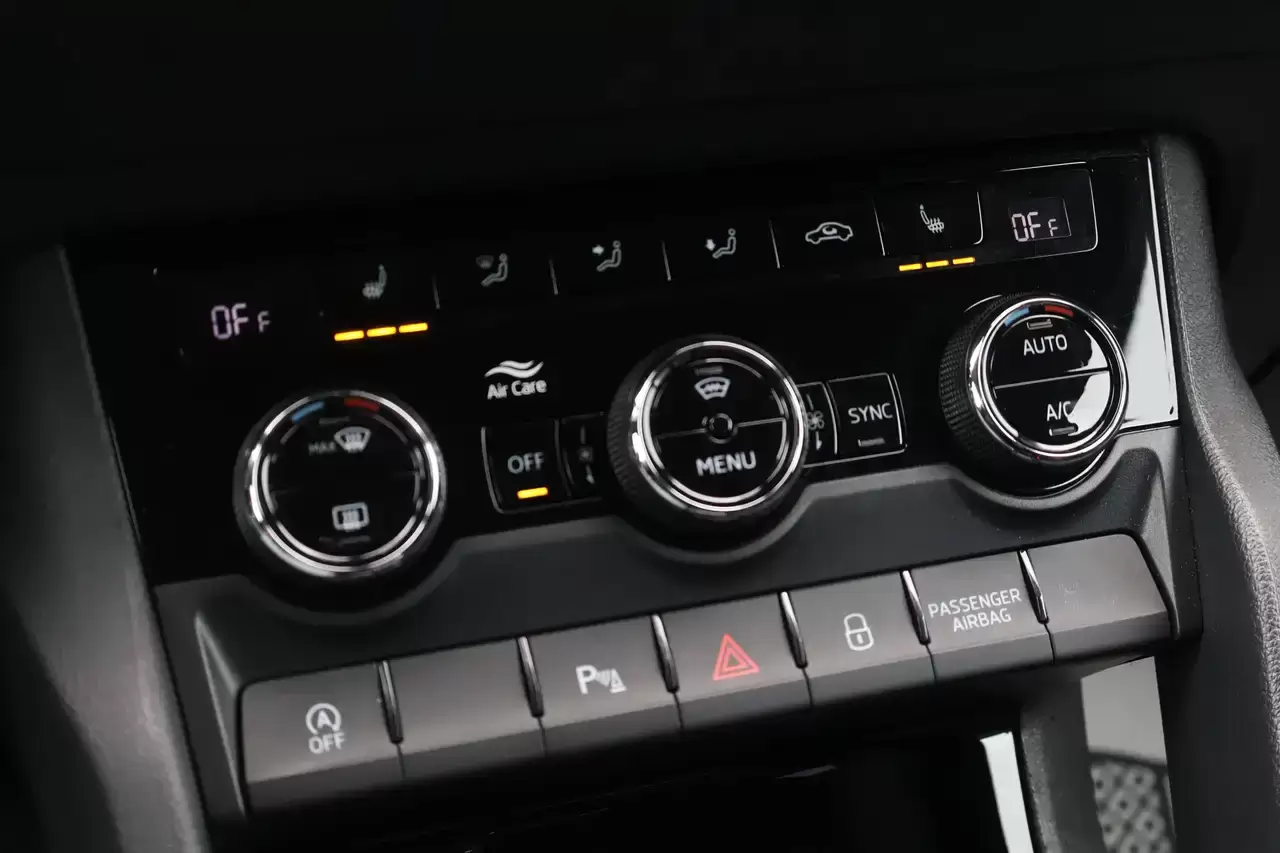 Skoda Karoq Karoq 1.5 TSI ACT DSG Keyless ACC LijnA Garantie*