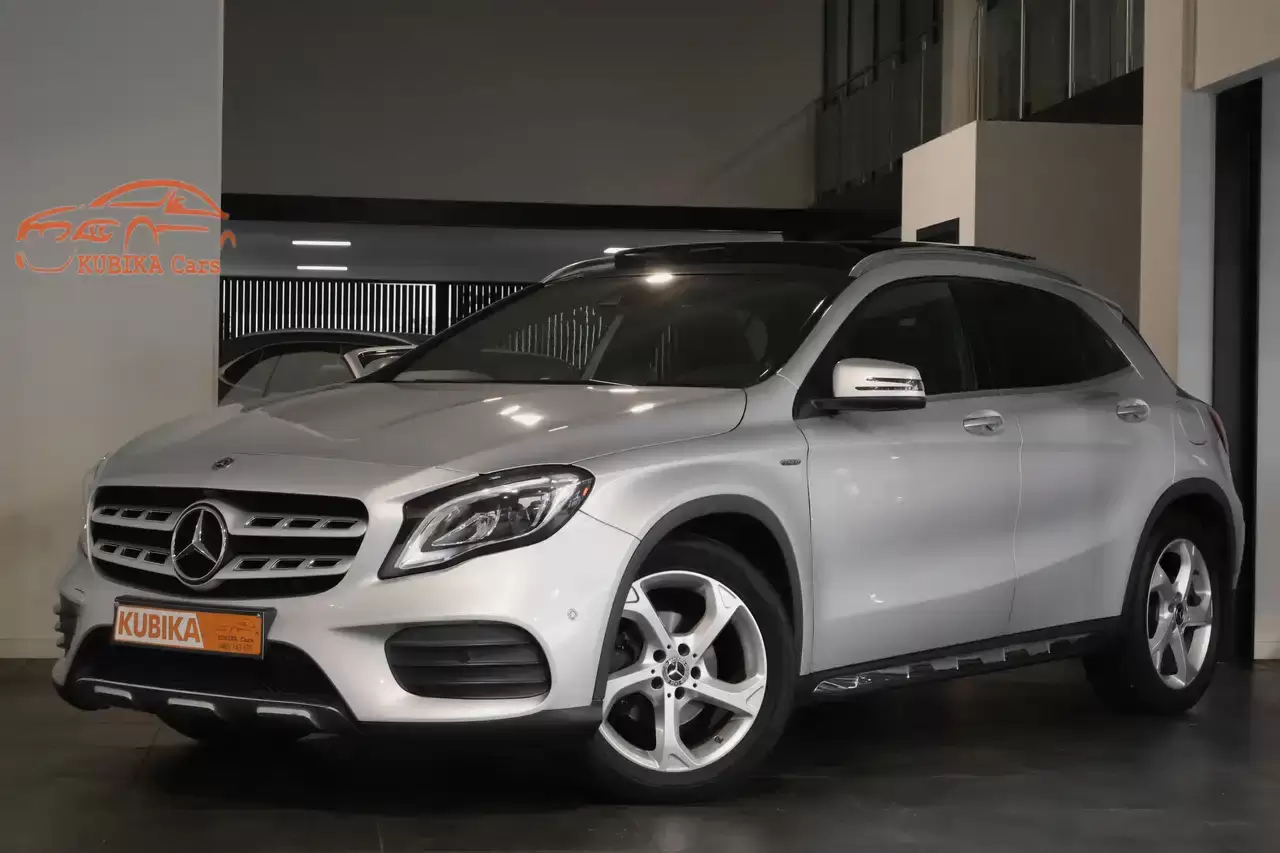 Mercedes-Benz GLA 200 Edition Pano 360° Navi ZetelV Leder Garantie*