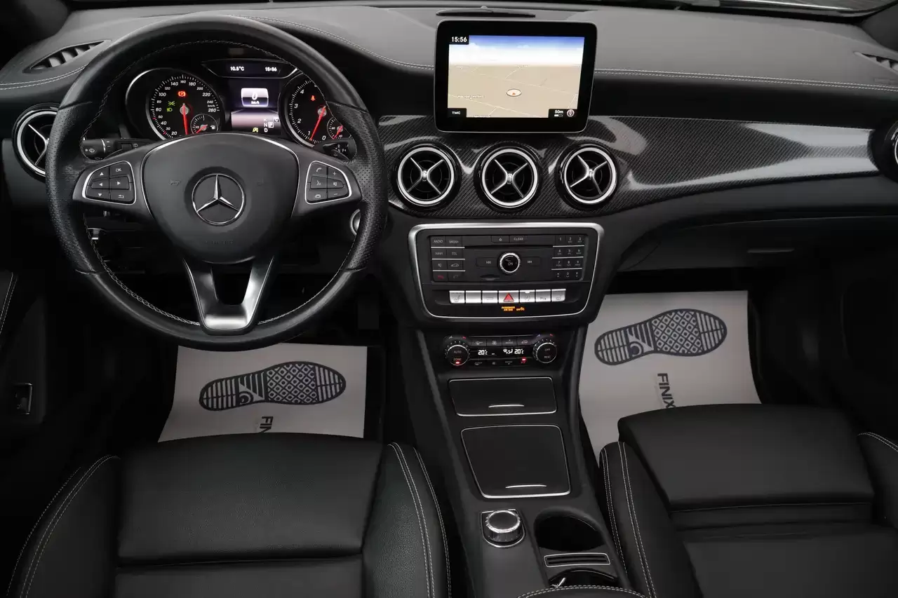 Mercedes-Benz GLA 200 Edition Pano 360° Navi ZetelV Leder Garantie*