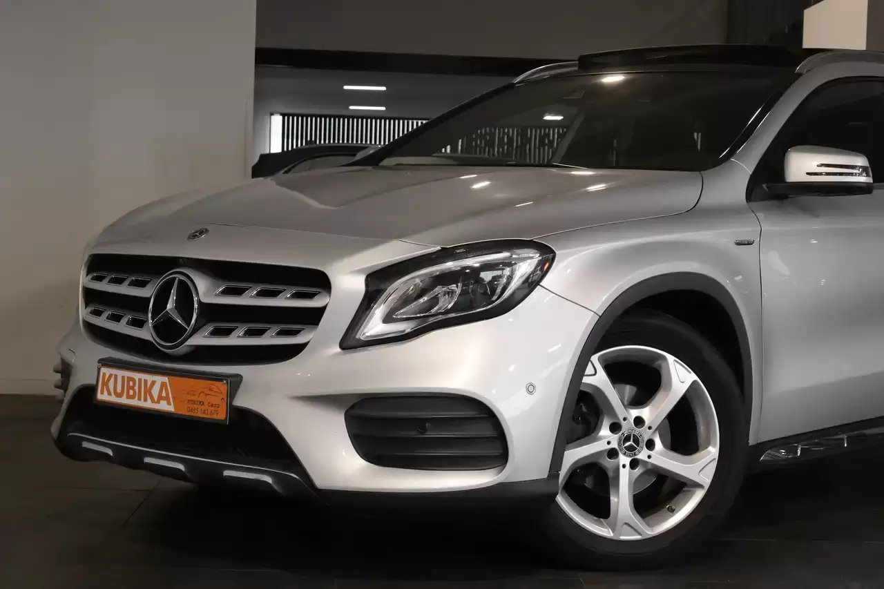 Mercedes-Benz GLA 200 Edition Pano 360° Navi ZetelV Leder Garantie*