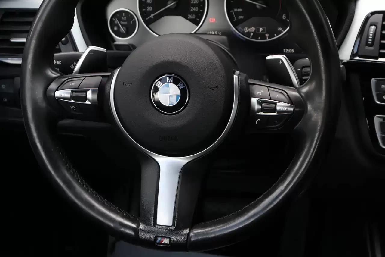 BMW 420 Cabrio dAS M-Pack CruiseC ZetelV Memory Garantie*