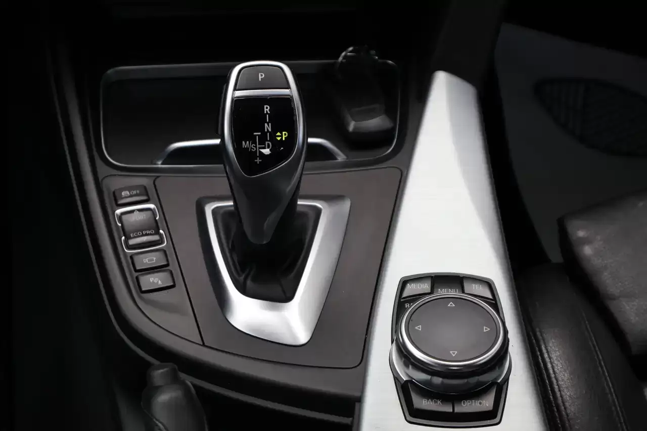 BMW 420 Cabrio dAS M-Pack CruiseC ZetelV Memory Garantie*