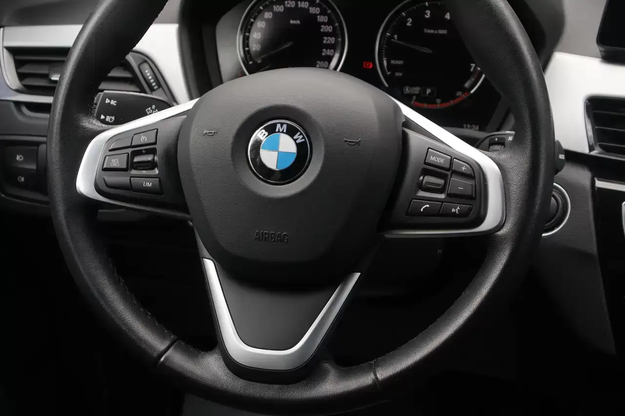 BMW X1 X1 1.5iA sDrive18 Leder LED Camera CruiseC Garantie*