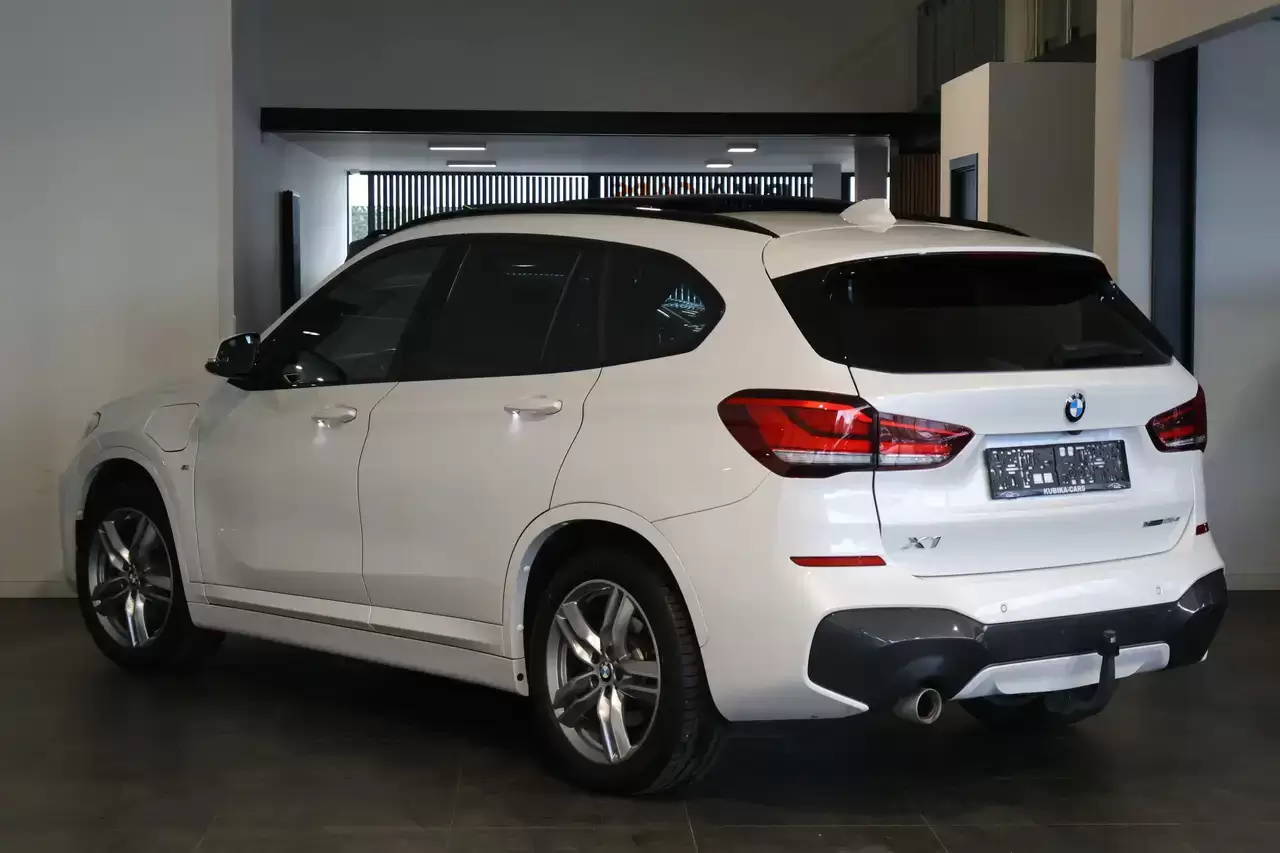 BMW X1 X1 PHEV 1.5iA xDrive25e M-Pack Pano ACC Garantie*