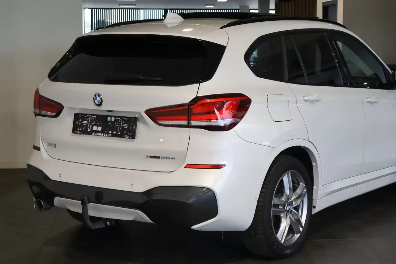 BMW X1 X1 PHEV 1.5iA xDrive25e M-Pack Pano ACC Garantie*
