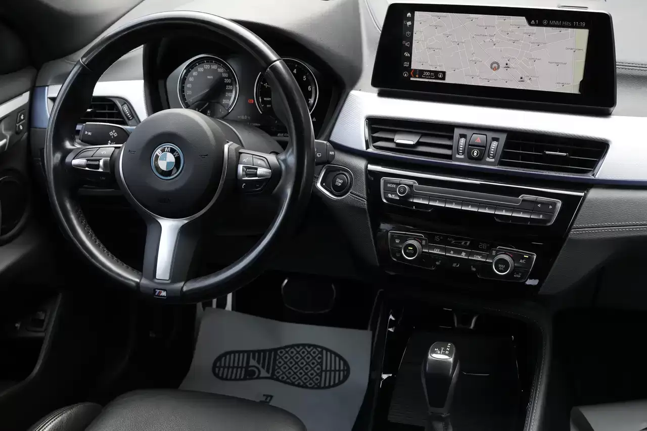 BMW X2 xDrive25e M-pack PANO BTW Head/Up Keyless Garantie