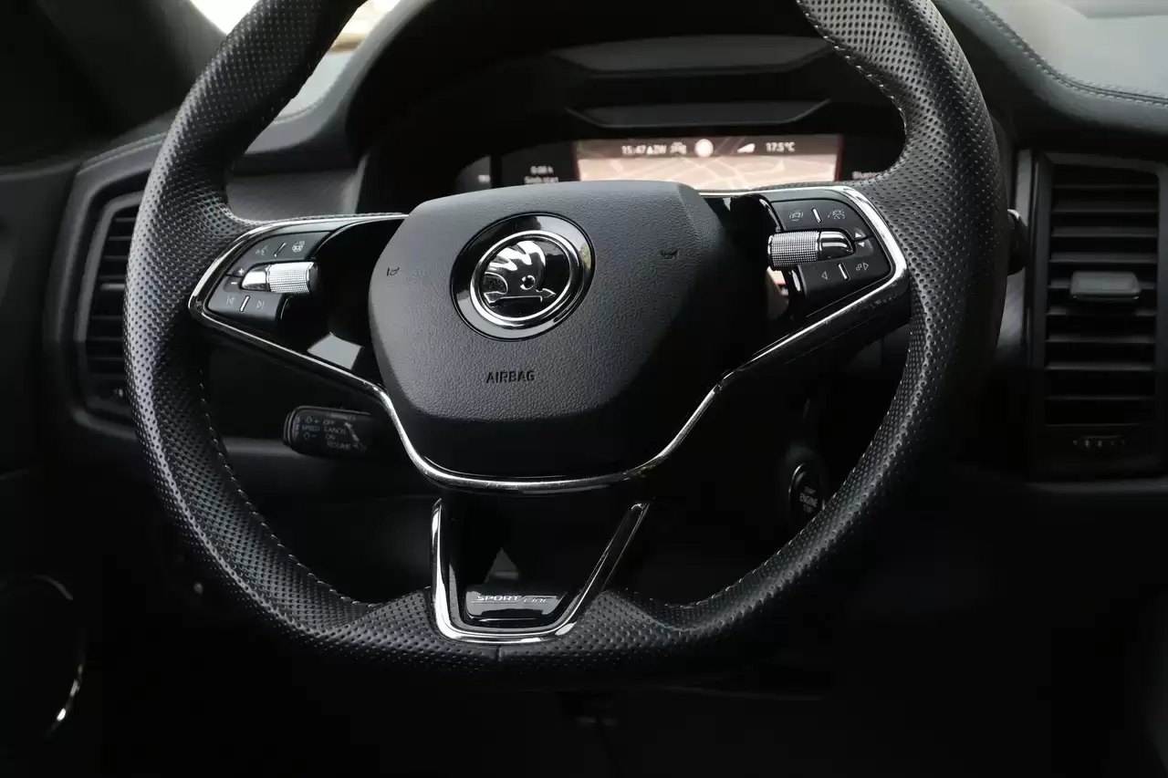 Skoda Kodiaq Kodiaq 1.5 TSI ACT Sportline II DSG Pano 360° Garantie*