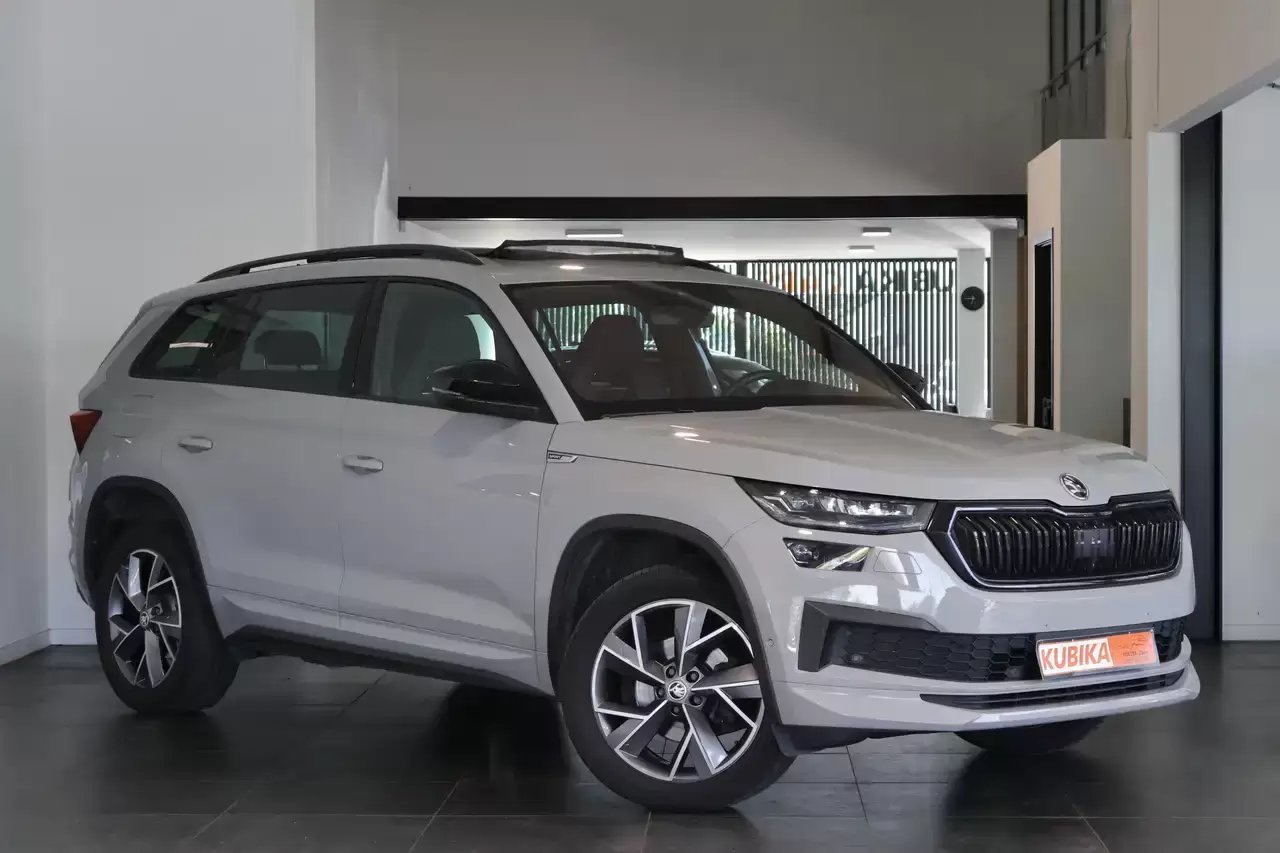 Skoda Kodiaq Kodiaq 1.5 TSI ACT Sportline II DSG Pano 360° Garantie*