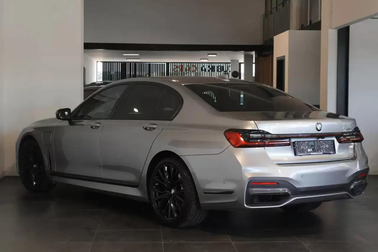 BMW 745 745eAS PHEV M-Pack ACC Pano BTW* Memory Garantie*