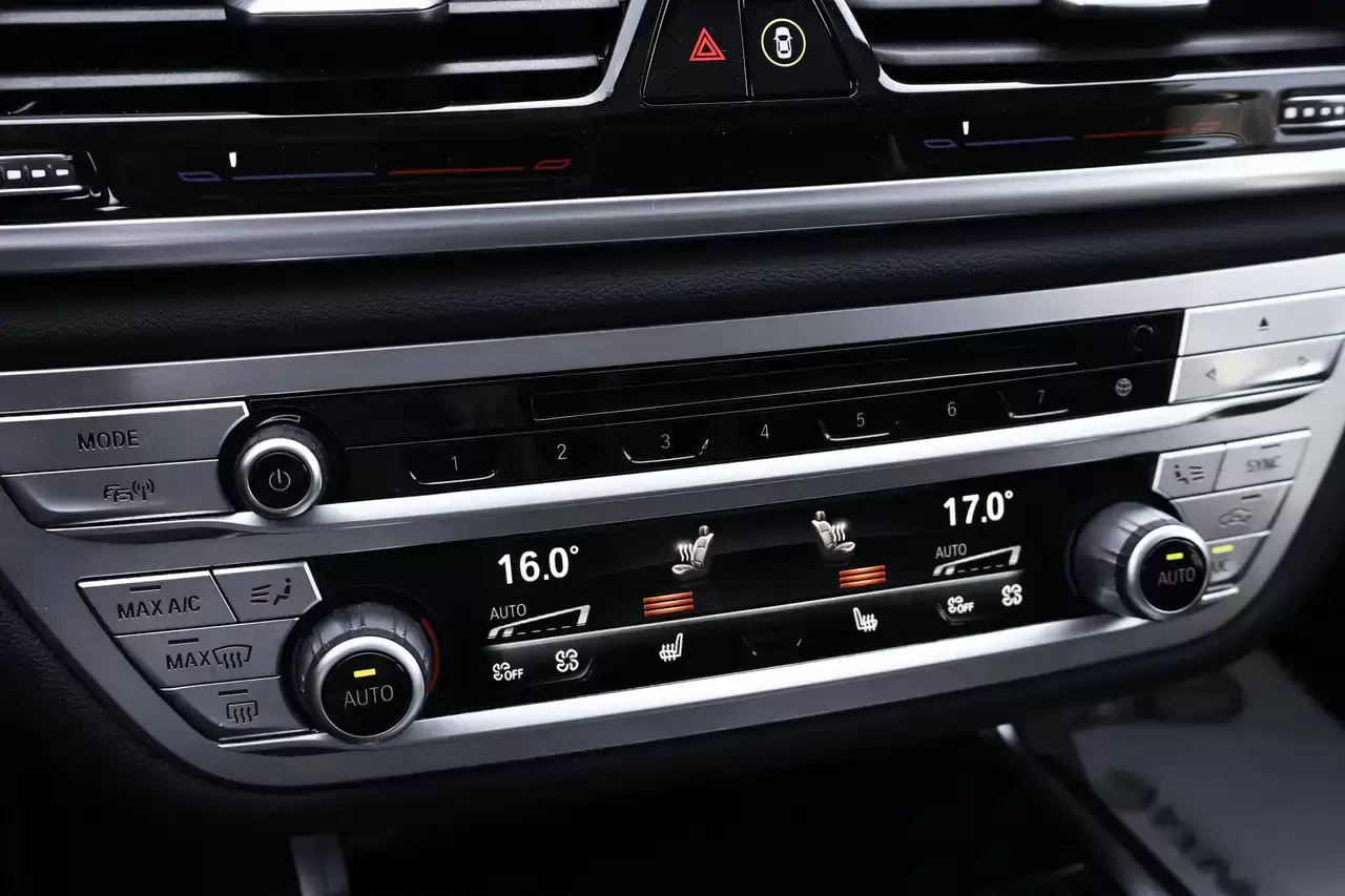 BMW 745 745eAS PHEV M-Pack ACC Pano BTW* Memory Garantie*