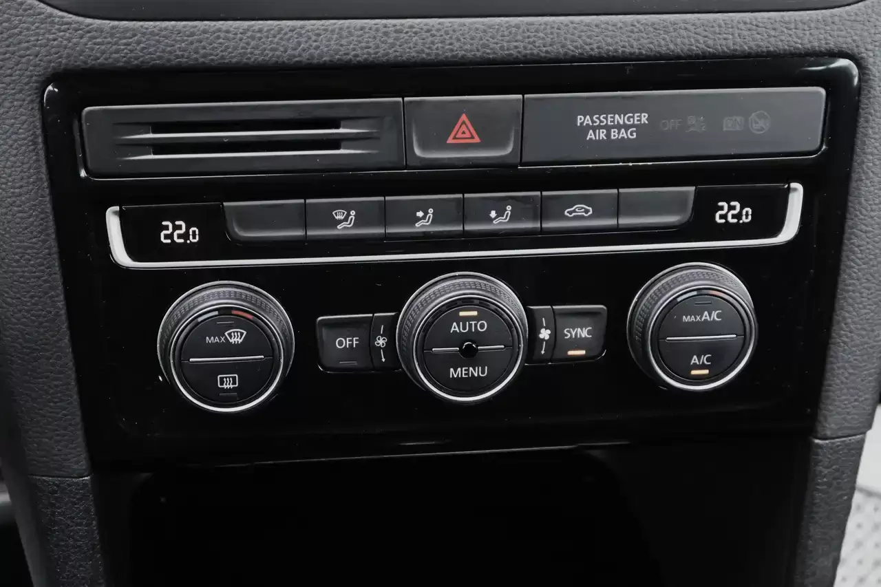Volkswagen Golf Sportsvan Golf Sportsvan 1.2 TSI Allstar DSG ACC FrontA Garantie*