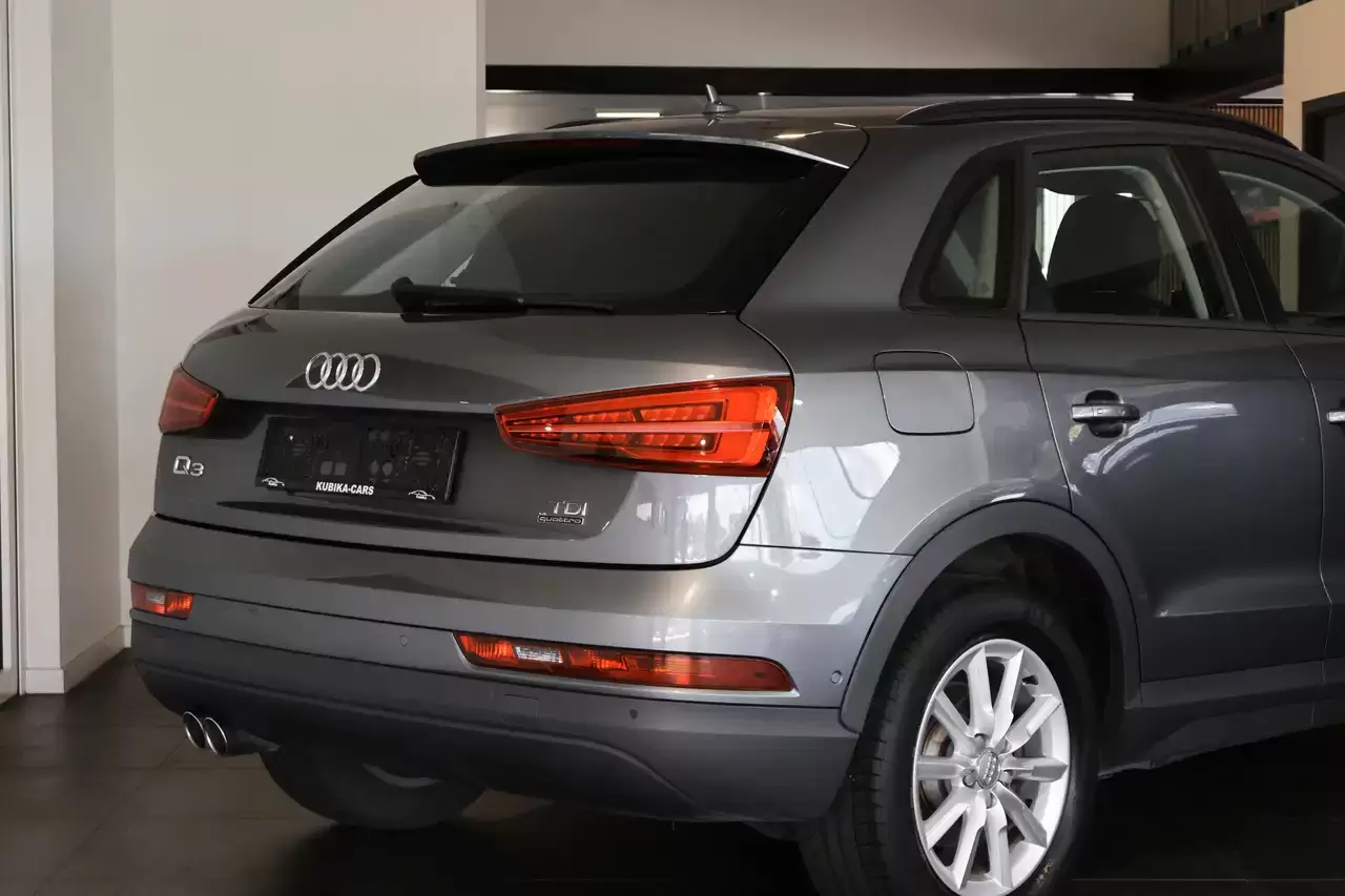 Audi Q3 Q3 2.0 TDi Quattro S tronic Navi Airco Trekhaak Garantie *