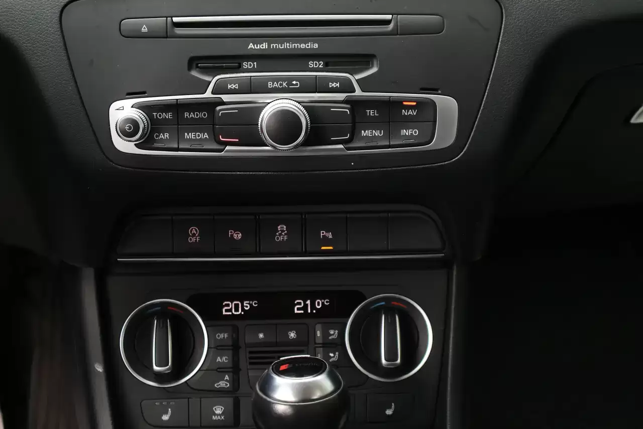 Audi Q3 Q3 2.0 TDi Quattro S tronic Navi Airco Trekhaak Garantie *