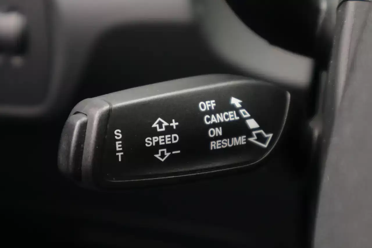 Audi Q3 Q3 2.0 TDi Quattro S tronic Navi Airco Trekhaak Garantie *