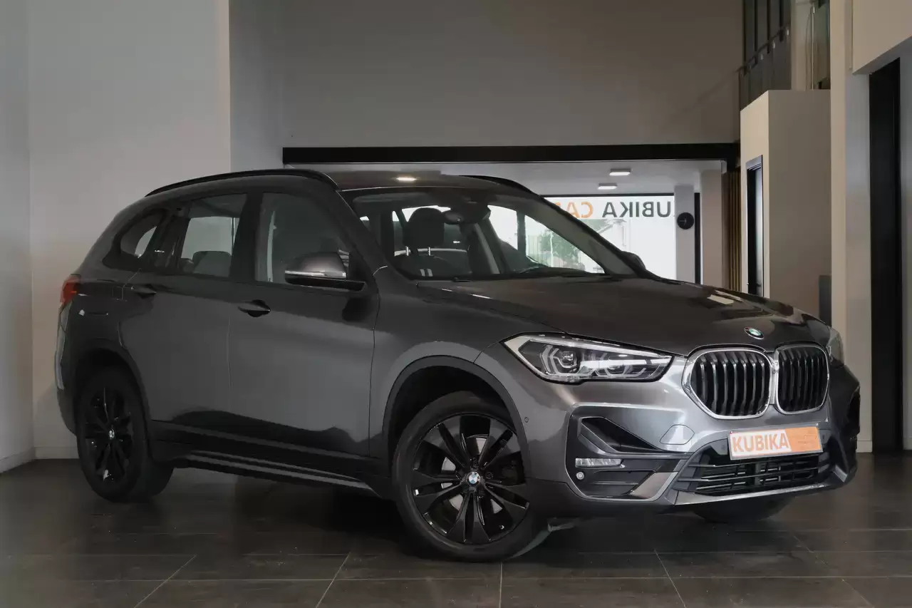 BMW X1 X1 1.5iA sDrive18 LED Camera Navi Cruise Garantie *