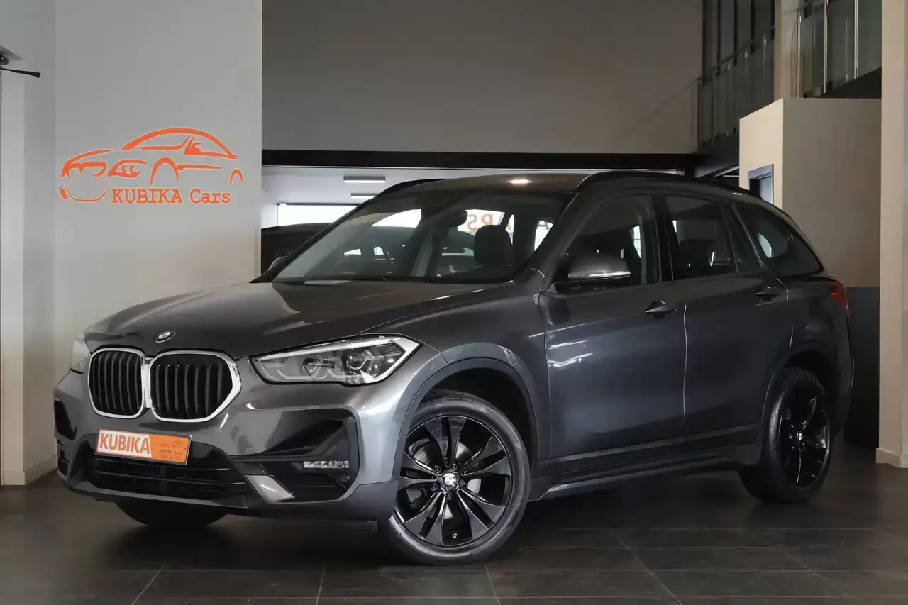 BMW X1 X1 1.5iA sDrive18 LED Camera Navi Cruise Garantie *