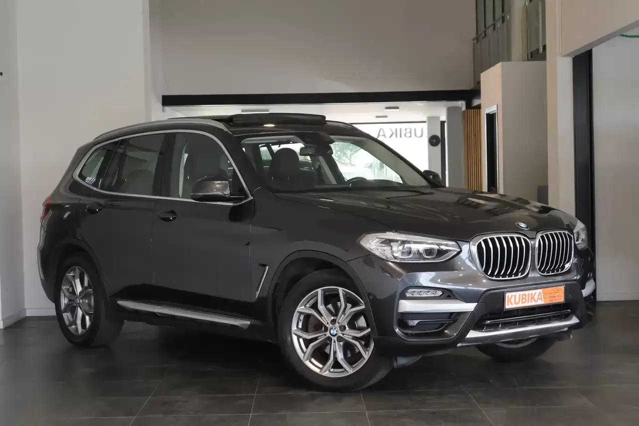 BMW X3 X3 2.0 dA sDrive18 PANO LED Camera Keyless Garantie *