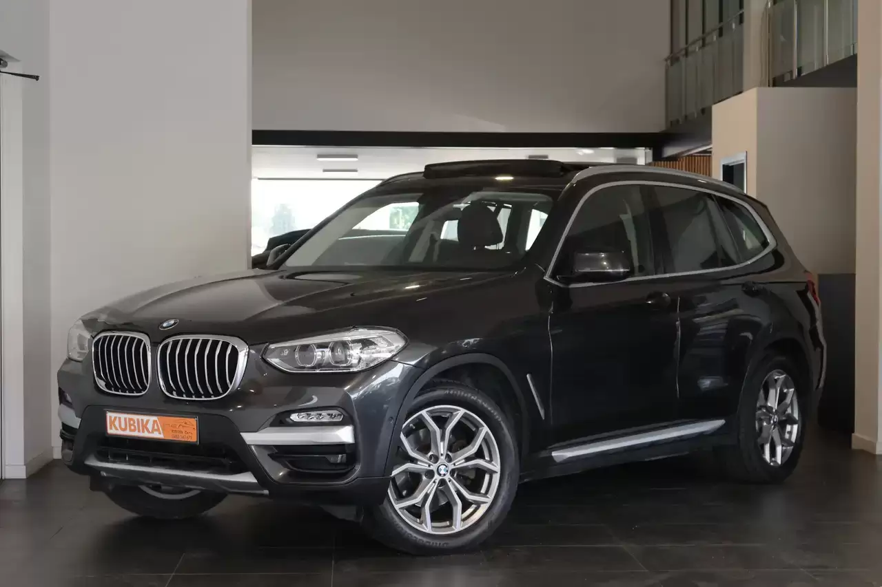 BMW X3 X3 2.0 dA sDrive18 PANO LED Camera Keyless Garantie *