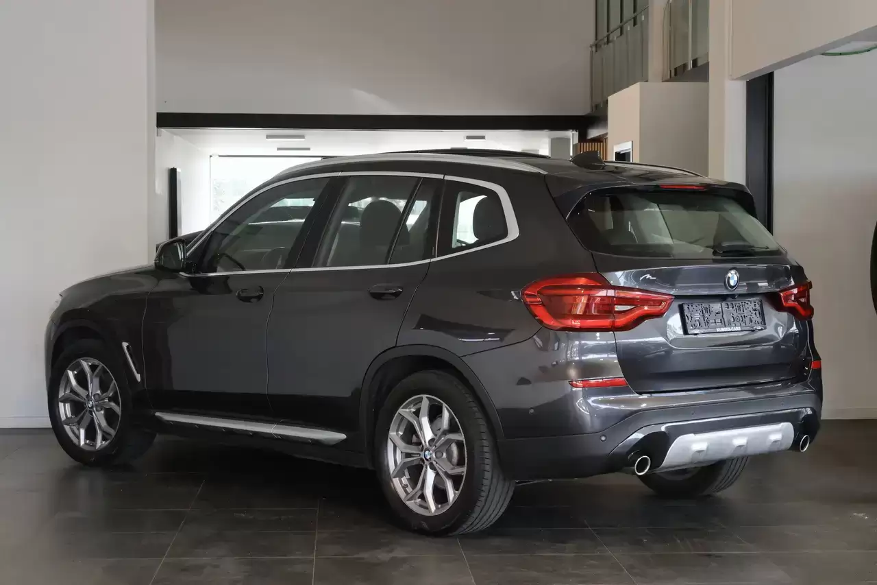 BMW X3 X3 2.0 dA sDrive18 PANO LED Camera Keyless Garantie *
