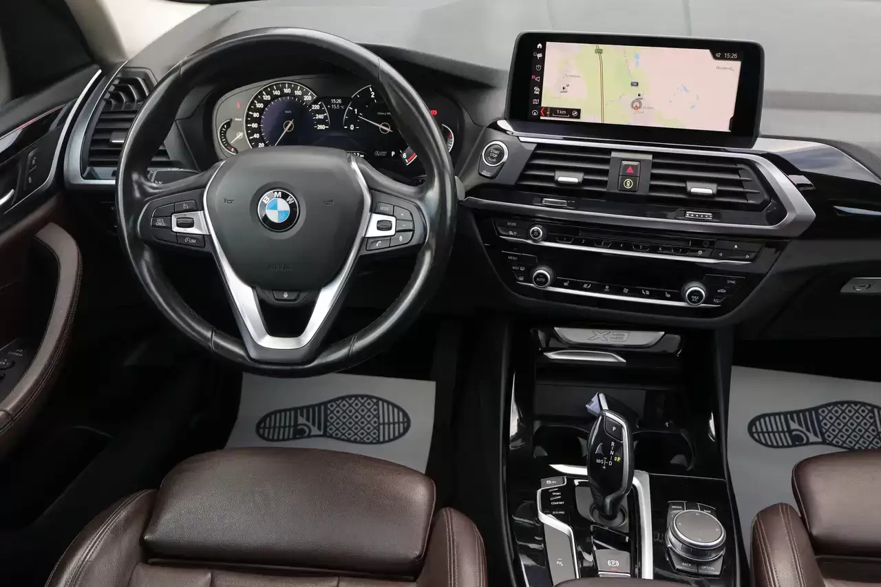 BMW X3 X3 2.0 dA sDrive18 PANO LED Camera Keyless Garantie *