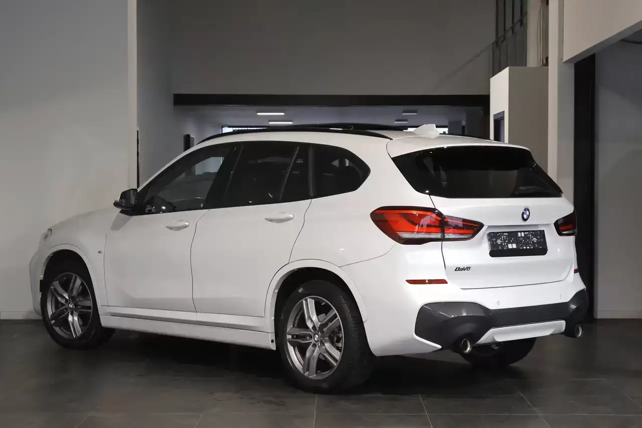 BMW X1 X1 2.0 dA sDrive18 M-Pack Half Leder Garantie*