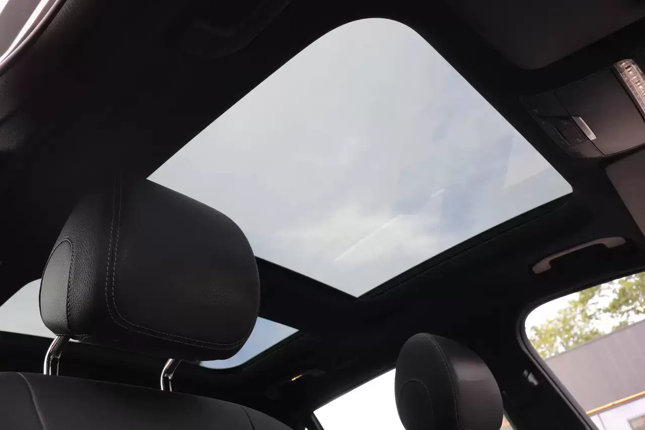 Mercedes-Benz GLC 220 GLC 220 d 4-Matic AMG Pano Navi Garantie BTW *