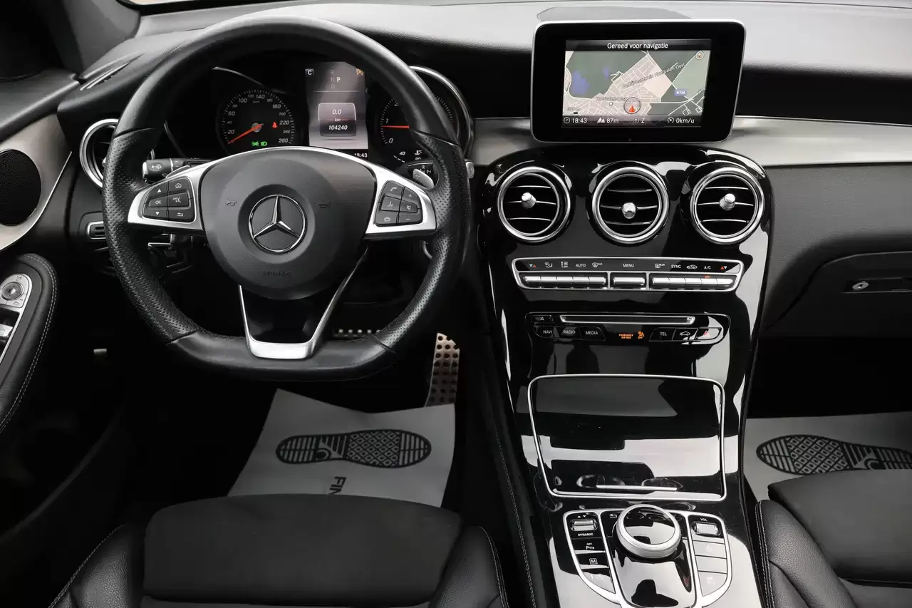 Mercedes-Benz GLC 220 GLC 220 d 4-Matic AMG Pano Navi Garantie BTW *