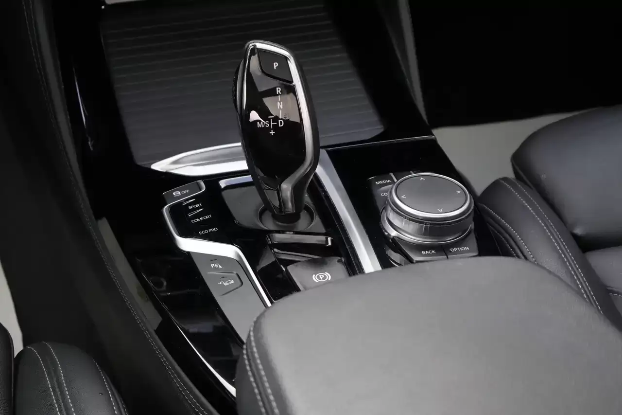 BMW X4 X4 2.0 dA xDrive20 M Pakket Opendak Keyless LED Garantie
