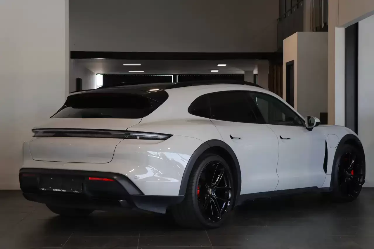 Porsche Taycan Taycan Cross 4 Turismo 93.4 kWh *BTW Pano DodeH ACC Garantie*
