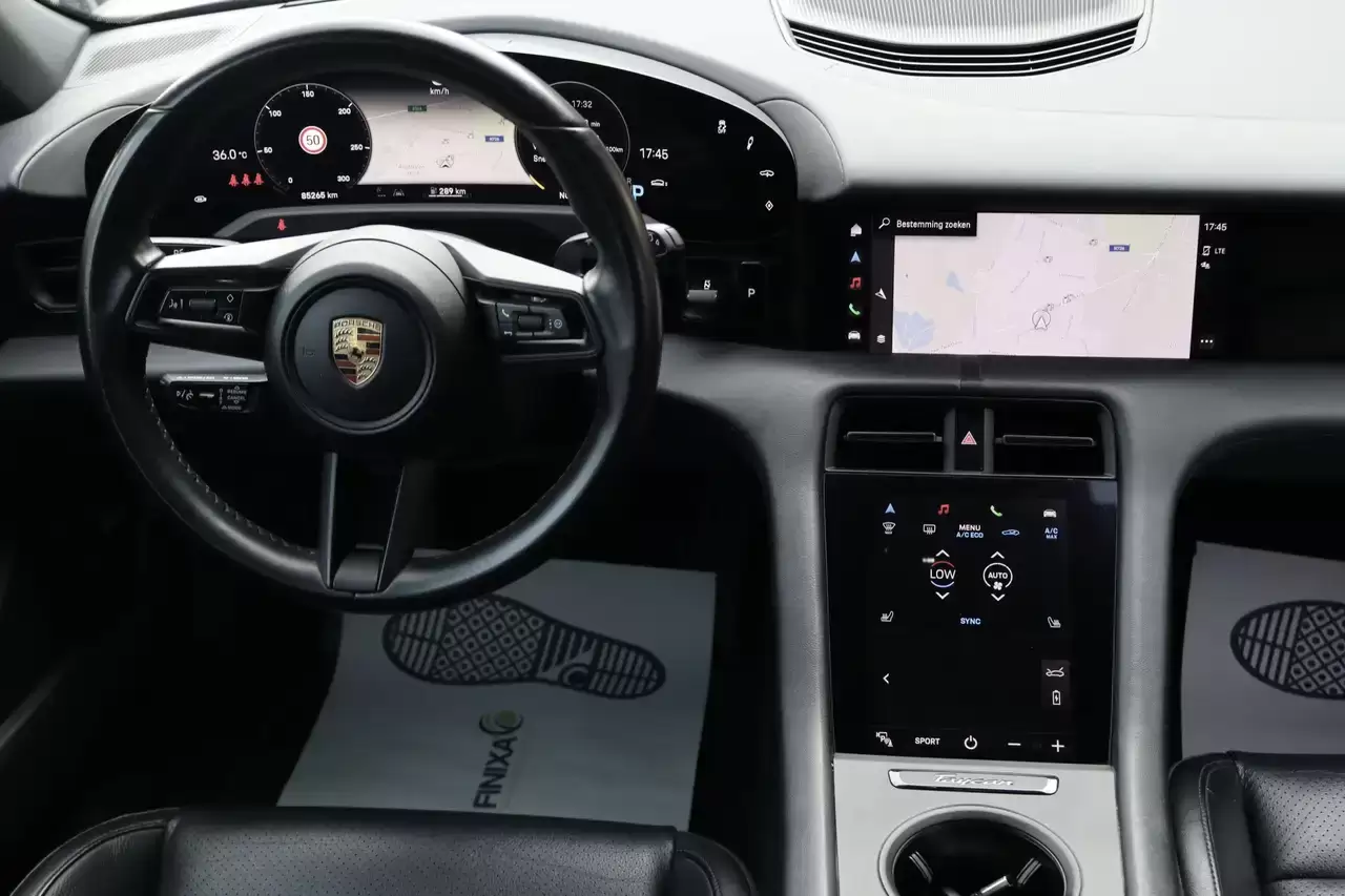 Porsche Taycan Taycan Cross 4 Turismo 93.4 kWh *BTW Pano DodeH ACC Garantie*