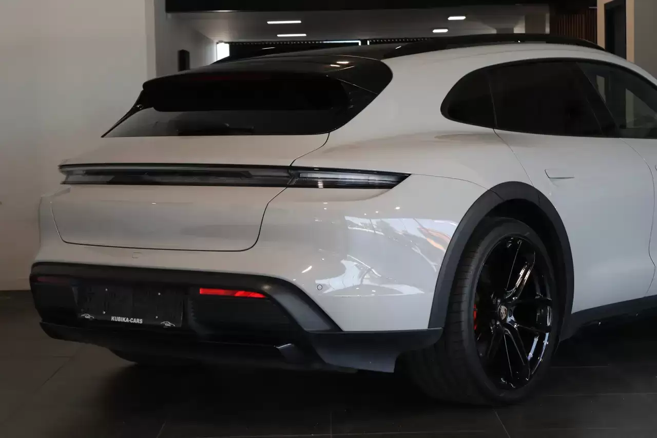 Porsche Taycan Taycan Cross 4 Turismo 93.4 kWh *BTW Pano DodeH ACC Garantie*